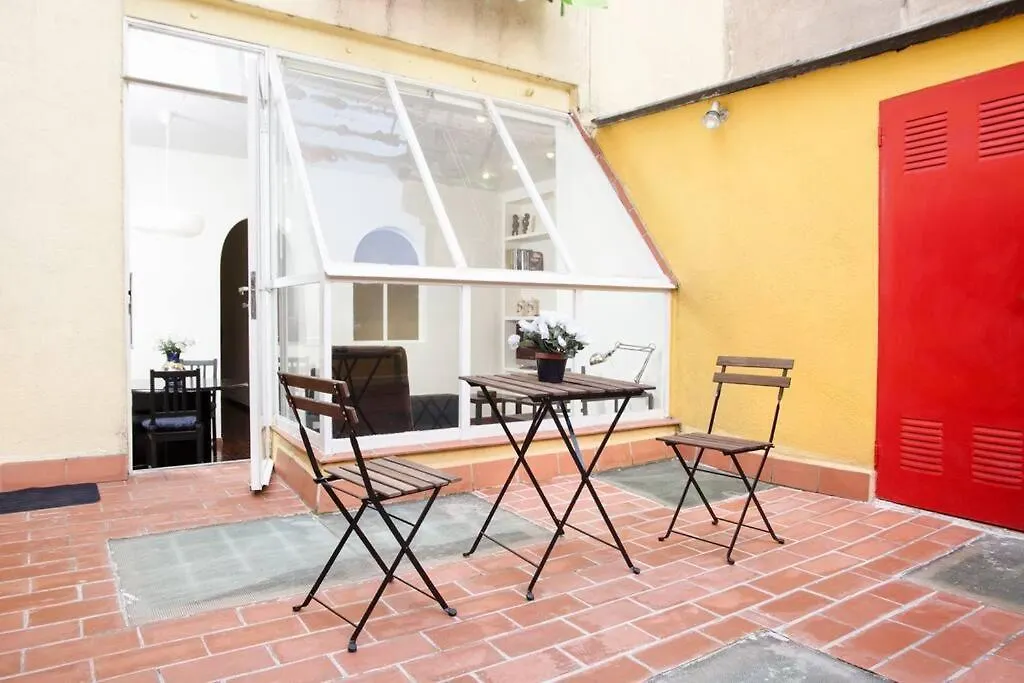 Fantastic Apartment In Barcelona